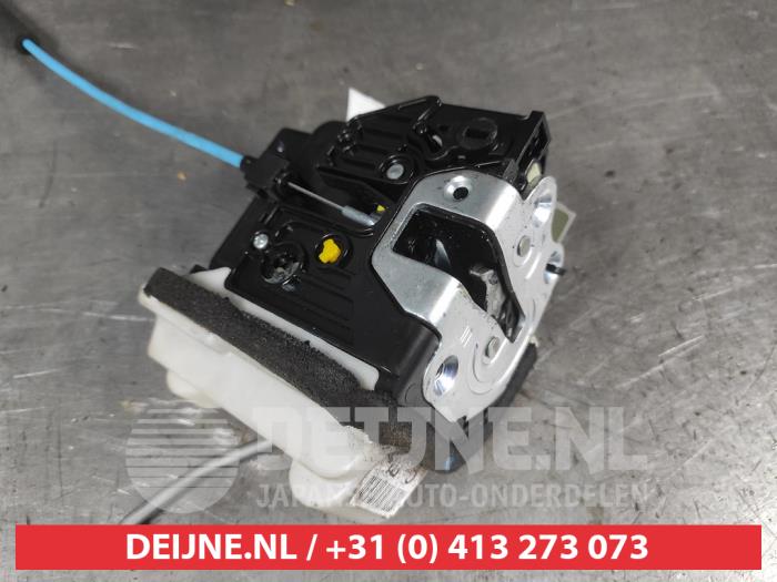 Kia Rio Deurslot Mechaniek 4Deurs links-achter O712769