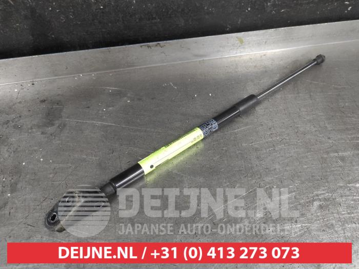 Toyota Verso Gasdemper links-achter O712819
