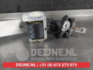 Suzuki Swift Veiligheidsgordel rechts-achter O712880 foto 2