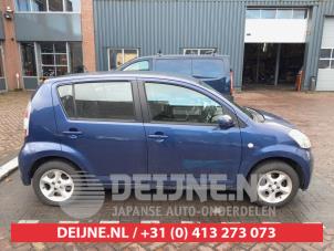 Daihatsu Sirion Scherm rechts-voor O712973 foto 2
