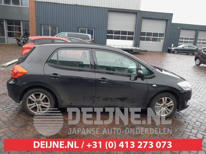 Toyota Auris Portierruit 4Deurs rechts-voor O713043