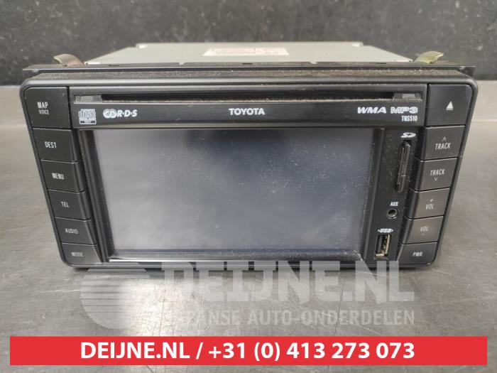 Toyota Auris Radio O713048