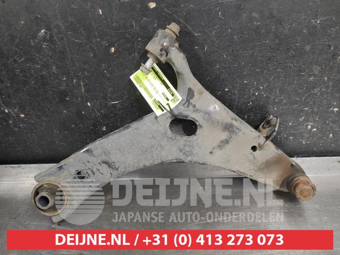 Subaru XV Draagarm onder rechts-voor O713061