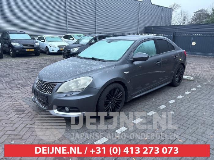 Suzuki Kizashi Fog light, front left O713083