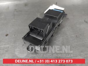 Suzuki Kizashi Multi-functional window switch O713095 photo 2