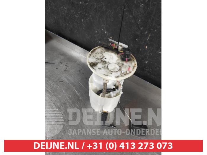 Gebruikte Tank element Pomp Suzuki Kizashi (FRE/FRF) 2.4 16V 4x4 Prijs op aanvraag aangeboden door V.Deijne Jap.Auto-onderdelen BV