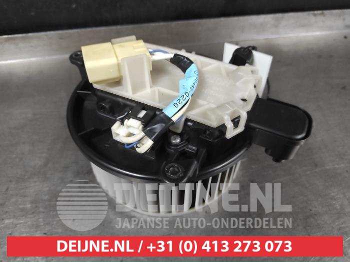 Lexus RX Kachel Ventilatiemotor O713205