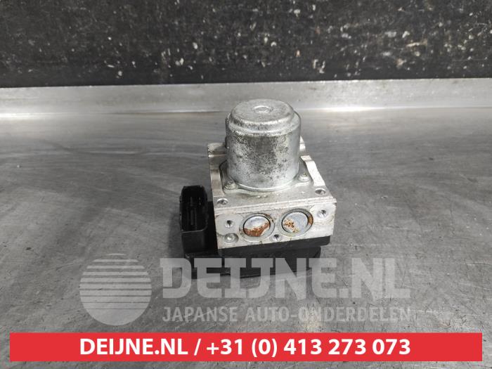 Gebruikte ABS Pomp Honda Jazz (GE6/GE8/GG/GP) 1.2 VTEC 16V Prijs op aanvraag aangeboden door V.Deijne Jap.Auto-onderdelen BV