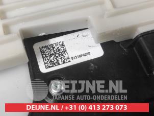 Hyundai Santafe Door lock mechanism 4-door, front left O713320 photo 3