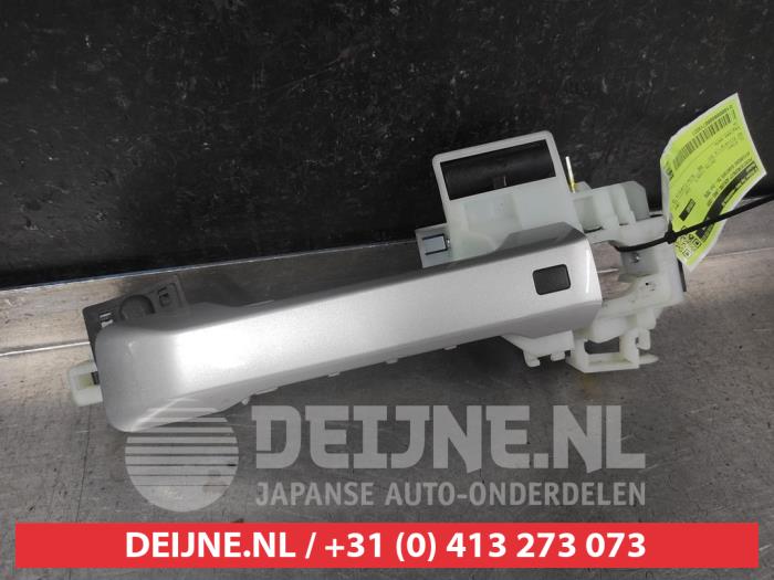 Hyundai Santafe Door handle 4-door, front left O713321