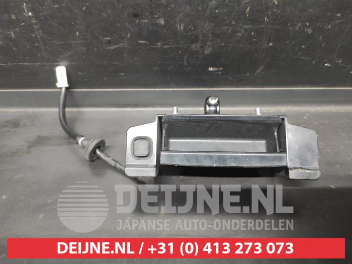 Suzuki Ignis Handgreep Achterklep O713324