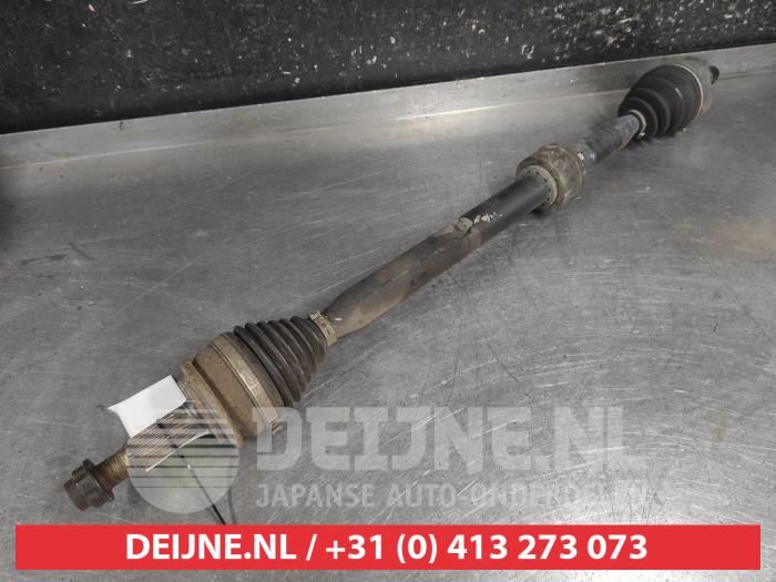 Toyota Auris Front drive shaft, right O713348