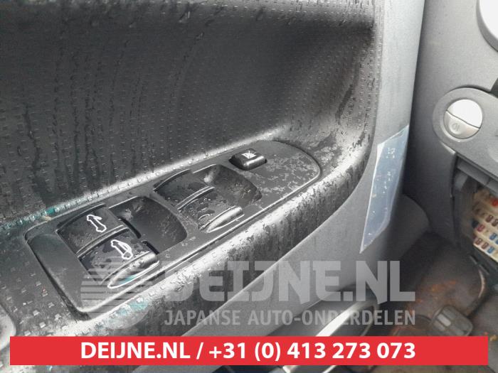Mitsubishi Colt Kombischalter Fenster O713506