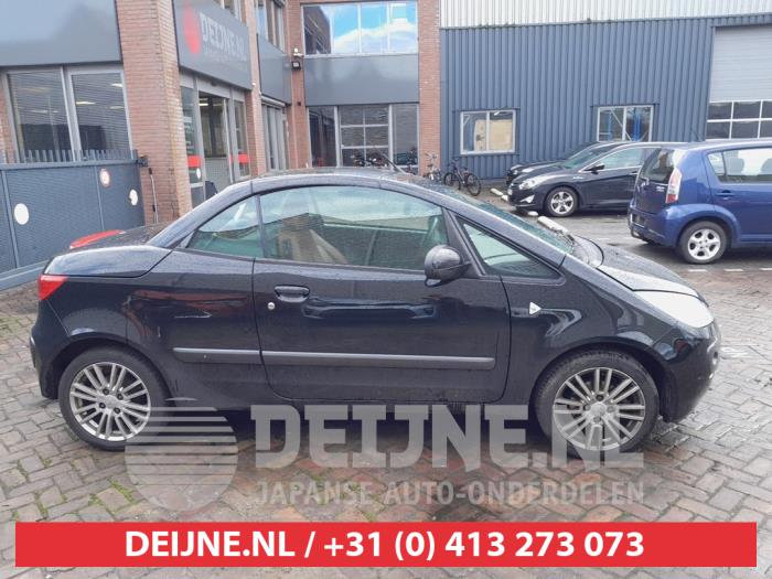 Mitsubishi Colt Türscheibe 2-türig rechts O713516
