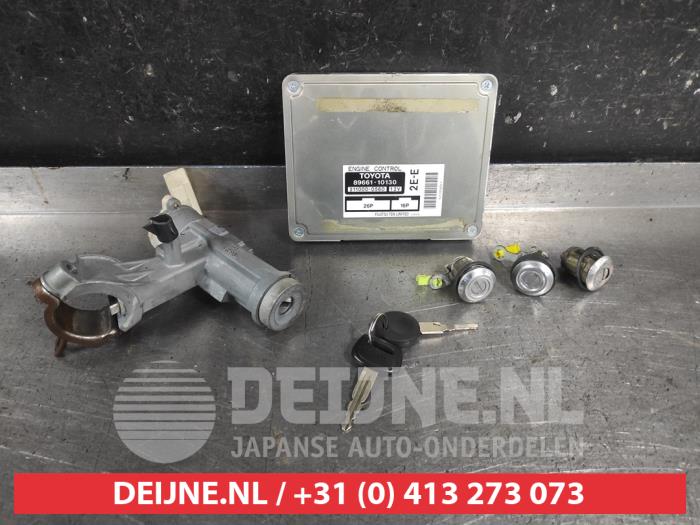 Toyota Starlet Set of cylinder locks (complete) O713545