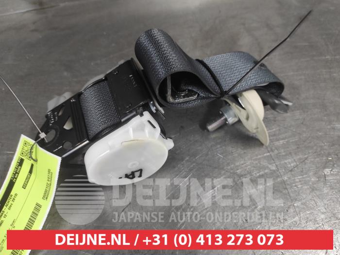 Mitsubishi Outlander Rear seatbelt, left O713585