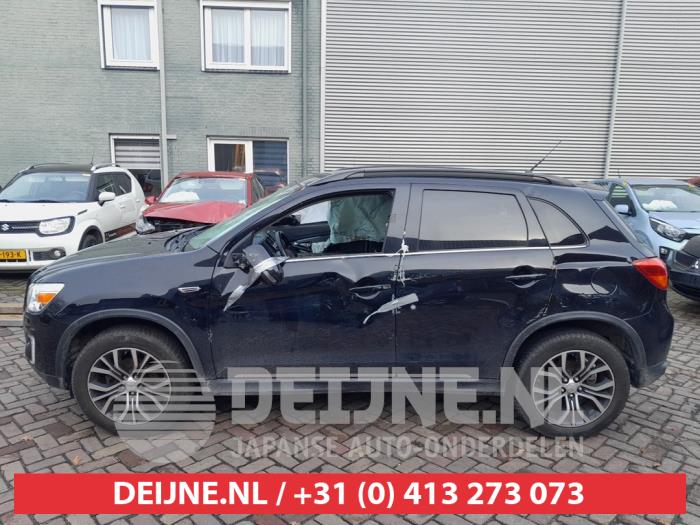 Mitsubishi ASX Zijskirt links O713649