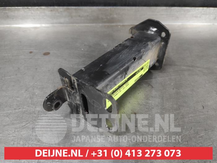 Toyota Yaris Bumpersteun rechts-voor O713661