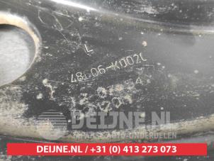 Toyota Yaris Querlenker unten links vorne O713663 foto 2