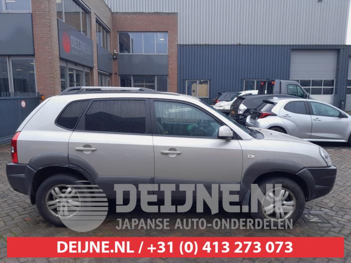 Hyundai Tucson Zusätzliches Fenster 4-türig rechts hinten O713878