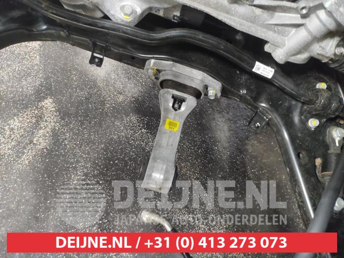 Hyundai Santafe Engine mount O713951