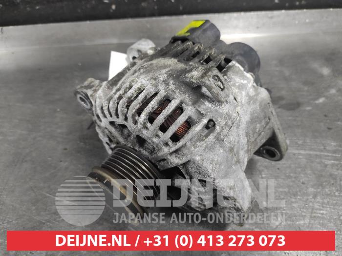 Gebruikte Dynamo Hyundai Santa Fe II (CM) 2.4 16V 4x4 Prijs op aanvraag aangeboden door V.Deijne Jap.Auto-onderdelen BV
