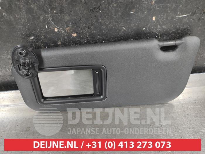 Toyota Aygo X Sonnenblende O714022