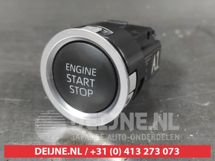 Toyota Aygo X Start/Stop schakelaar O714038