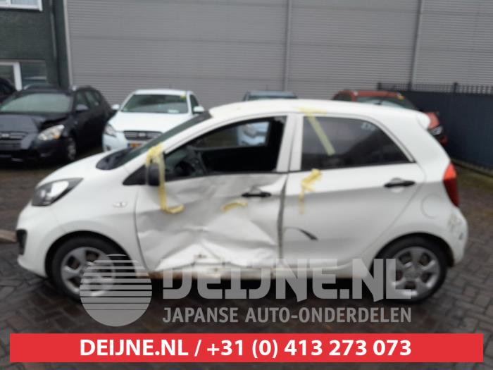 Kia Picanto Rear door window 4-door, left O714107