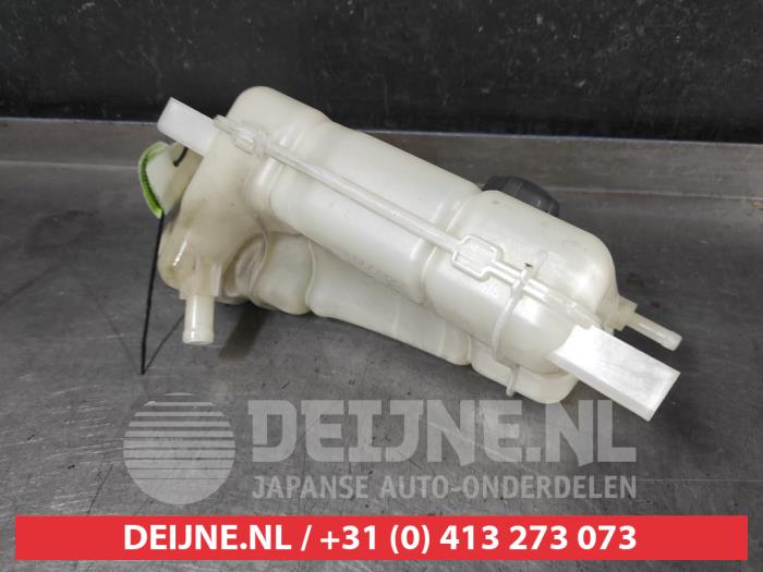 Nissan Pulsar Expansievat O714197
