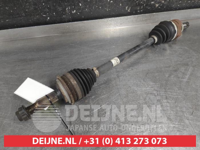 Toyota Yaris Aandrijfas links-voor O714255