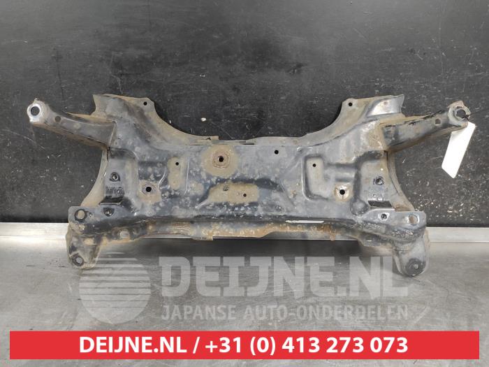 Gebruikte Subframe Toyota Yaris II (P9) 1.3 16V VVT-i Prijs op aanvraag aangeboden door V.Deijne Jap.Auto-onderdelen BV