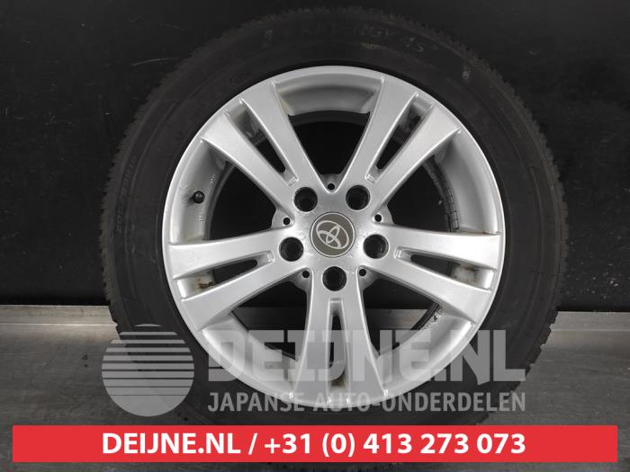 Toyota Auris Velgen set + banden O714397