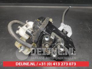 Kia Sportage Door lock mechanism 4-door, front left O714539 photo 2