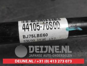Suzuki S-Cross Drive shaft, rear right O714629 photo 2