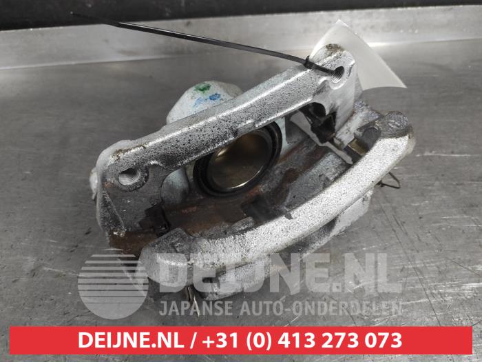 Suzuki S-Cross Remklauw (Tang) rechts-voor O714631