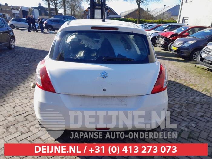 Suzuki Swift Fenster hinten O714798