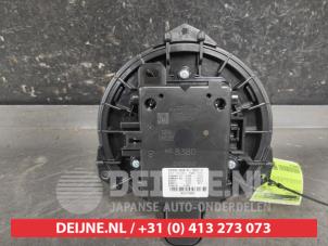 Toyota Corolla Heizung Belüftungsmotor O714811 photo 2