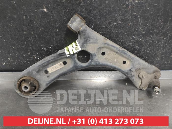 Kia XCeed Querlenker unten rechts vorne O714843