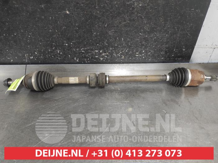 Gebruikte Aandrijfas rechts-voor Kia Xceed 1.0 T-GDi 12V Prijs op aanvraag aangeboden door V.Deijne Jap.Auto-onderdelen BV