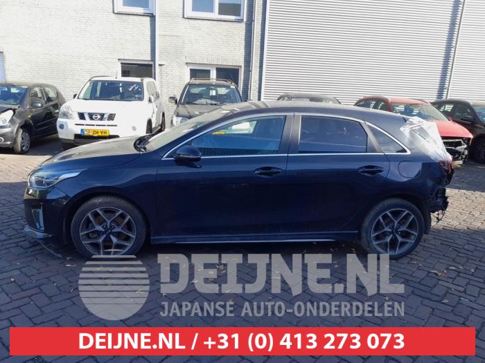 Kia Ceed Tür 4-türig links hinten O714852