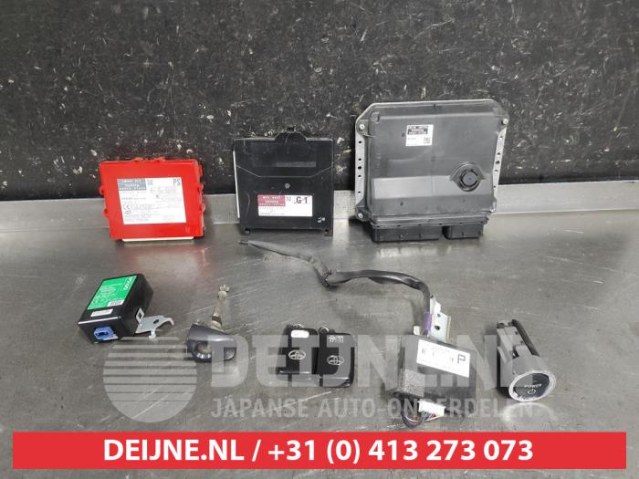Toyota Prius Computer Motormanagement O715062