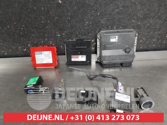 Toyota Prius Slotenset Cilinder (compleet) O715063