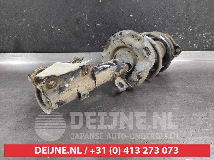 Kia Ceed Stoßdämpferstrebe links vorne O715069
