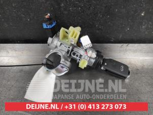 Kia Ceed Zündschloss+Schlüssel O715072 foto 2