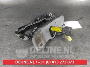 Hyundai Tucson Bonnet Hinge O715082 photo 2