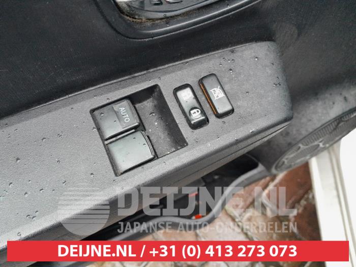 Toyota Yaris Kombischalter Fenster O715270
