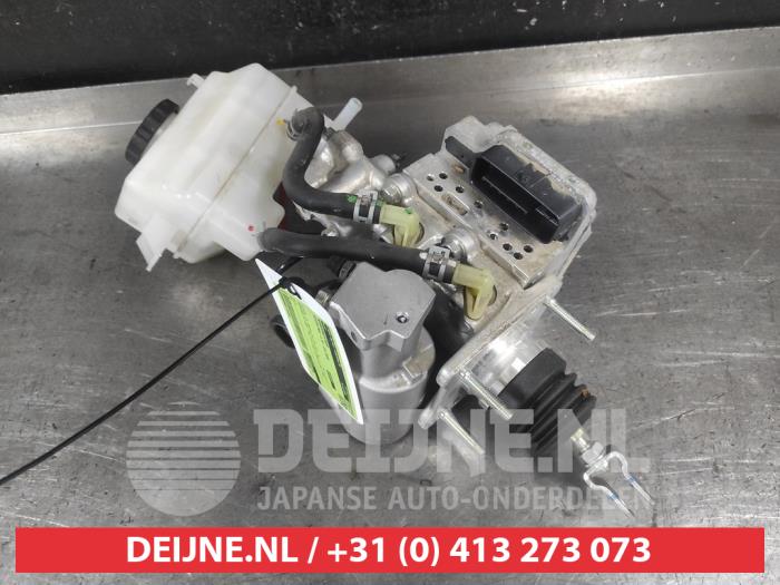 Toyota Rav-4 Bremskraftverstärker O715404