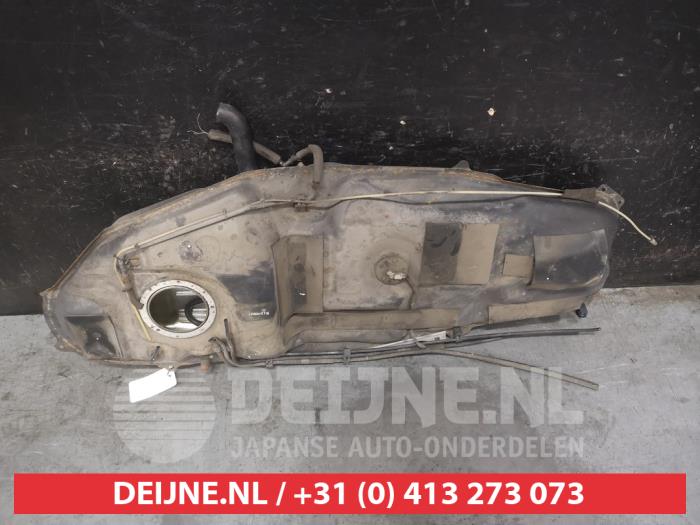 Toyota Rav-4 Krafstofftank O715445
