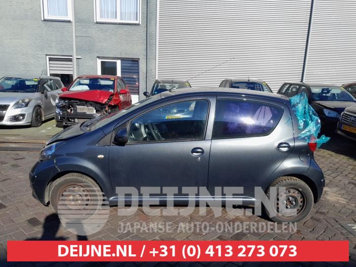 Toyota Aygo Portierruit 4Deurs links-achter O715503